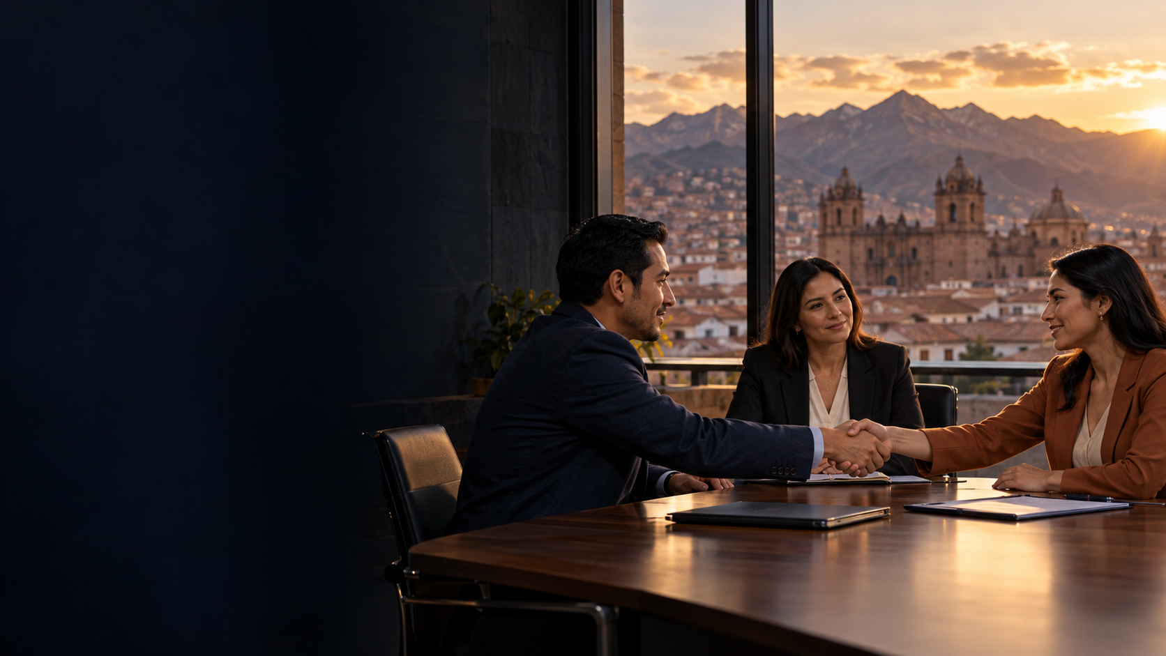 Reunión de conciliación extrajudicial con vista de Cusco
